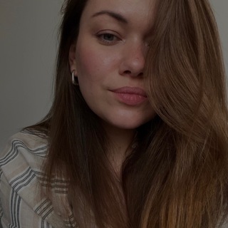 Логотип @larazharkova - larazharkova