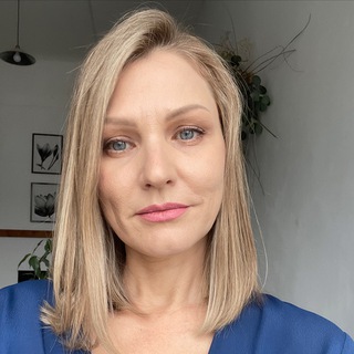 Логотип @larisakuzmina8 - Бизнес коуч Лариса Кузьмина