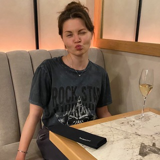 Логотип @lastochka_igristaya - Ласточка Игристая