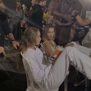 Логотип @latuaesteticachat - La tua estetica | Твоя эстетика | Эстетика Chat