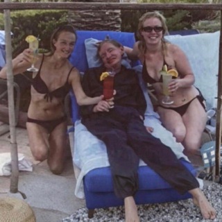 Логотип @latyshmem - Lat🕊️sh🪦mem+Неглух(неВеган)+СТАРЫЙиМИЛОШ&Беларус(веган)🍌🍌🖕🖕👎👎(юмор)