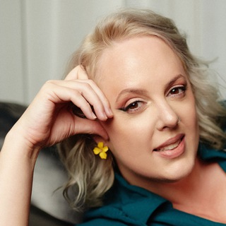 Логотип @laurapickens - Английский с Laura Pickens