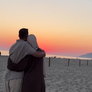 Логотип @laurosies - 𝐿.