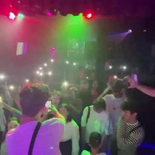 Логотип @lawzyguys - LAWZY