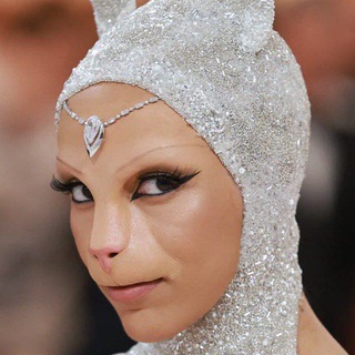 Логотип @lazzyrniy - Ержан и Панчи 🤯