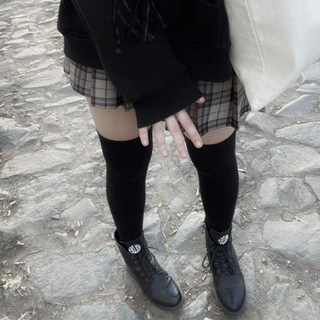 Логотип @legses - Cult of legs🩷