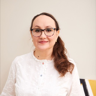 Логотип @lenaratnichkina - Elena Ratnichkina