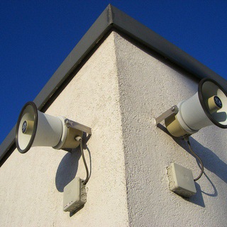 Логотип @leningrad_guide - Тайны Ленинградского двора ZVO