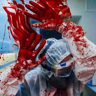 Логотип @lenoretmphoto - Хоррор фотограф Ленор