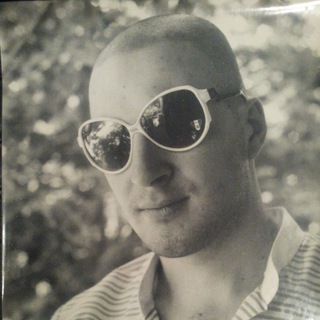Логотип @leonid_matsak - Leo Мацак. Пароход и человек :)