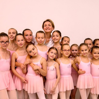 Логотип @lepremierpas - Первый шаг