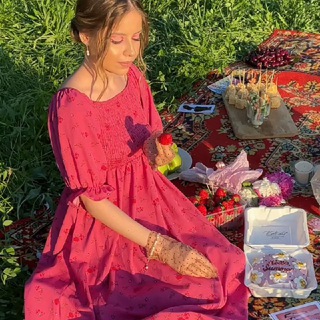 Логотип @leriaread - Уютные беседы за чаем 🍵🍪