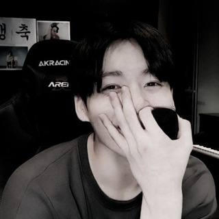 Логотип @letniyveter - семейка эвил.