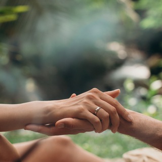 Логотип @lets_talk_about_sex - Let's talk