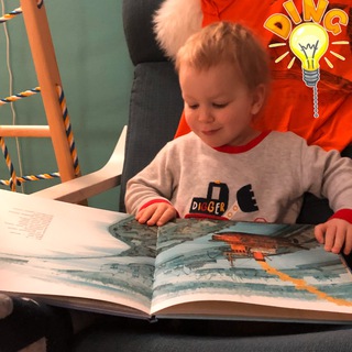 Логотип @letsreadabook - Давай почитаем вместе?