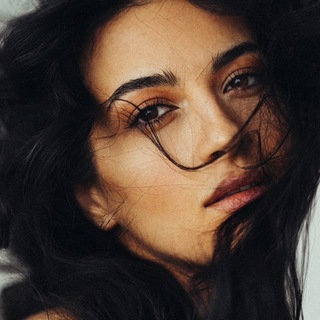 Логотип @letstakeaphotolu - Лу, давай снимать!