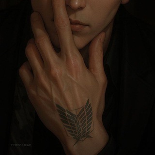 Логотип @leviakkerrr - Леви Аккерман