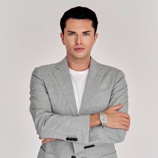 Логотип @levstratow - Levstratov