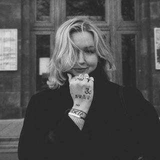 Логотип @lezosomasplace - lezosoma’s place