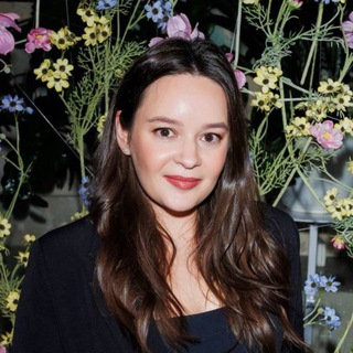 Логотип @liamomua - Формула Лили