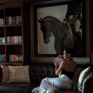 Логотип @lianavlll - 𝒱𝐼𝐼𝐼