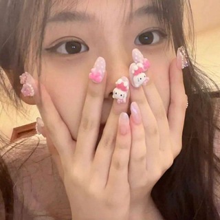 Логотип @lidggb - Обсуждалочка