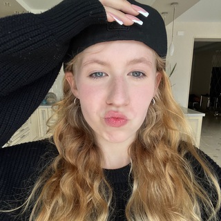 Логотип @lielyaa - lielya💋💋