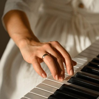 Логотип @life_w_music - ЖИЗНЬ С МУЗЫКОЙ