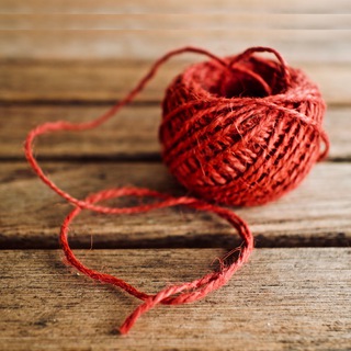 Логотип @lifeandsense - 🧶 Семья | культура, этика, жизнь