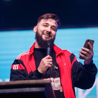 Логотип @lifepetrov - Петров на чистоту 👉🏻👈🏻