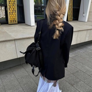 Логотип @lifestyleandme - Блог в стиле Vogue