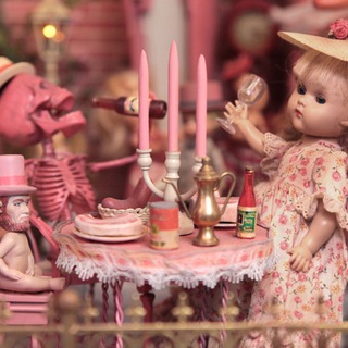 Логотип @lightmycire - свечи апокалипсиса