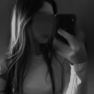 Логотип @liizkajwbgdgxukd - замкнутая ли ོ