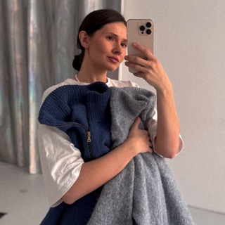 Логотип @likavyazhi - Лика, вяжи 🪄 мк по вязанию стильных вещей