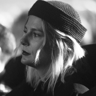 Логотип @lilapinsh - Линда Лапиньш team🖇