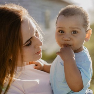 Логотип @lili_top_komi - магазин с нуля детской одежды из Турции New School