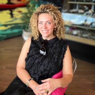 Логотип @lilia_lipatova - Лилия Липатова