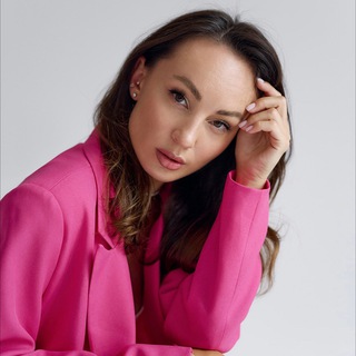 Логотип @liltvinova - lil_tvinova