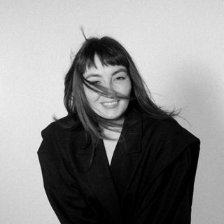 Логотип @lilybellamy - LilyGush и ее Волосатый канал