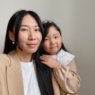 Логотип @linaandleya - Lina and Leya - английский для родителей и детей