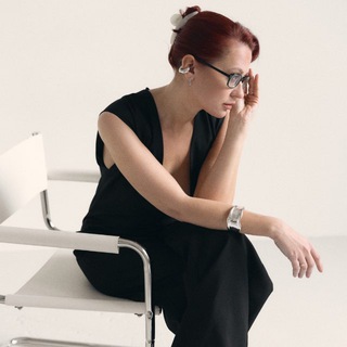 Логотип @lingerism - Я — Оля