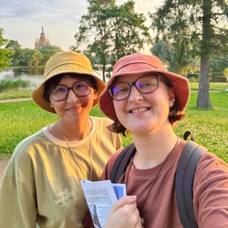 Логотип @linguistki - Созерцаем | Лингвистки журнал