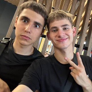 Логотип @lipsiman - липсимэн