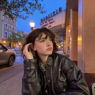 Логотип @lireanatocaworld - д