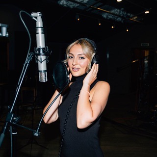 Логотип @lisa_voice - Vocal Boutique✨