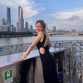 Логотип @lisarulit_forever - Лиса Рулит Фан-Клуб