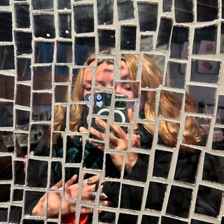 Логотип @liss_watterson - книгины лизи