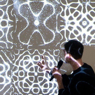 Логотип @listen_in - б