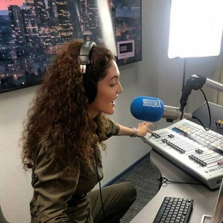 Логотип @listenvoicenews - Слушай Новости Listen To The News 🎧