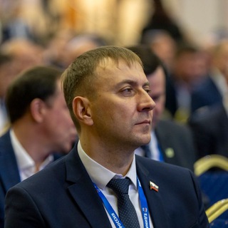 Логотип @listopadovsk - Сергей Листопадов